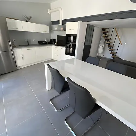 En Provence Apartment *