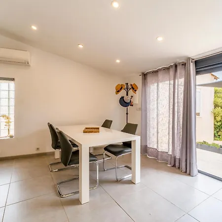 En Provence Apartment *