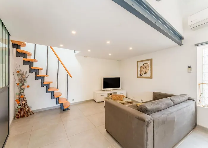 Apartment En Provence Saze (Gard)