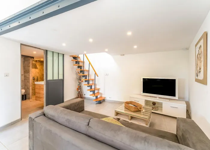 En Provence Apartment *