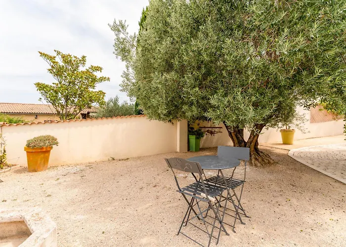 Apartment En Provence Saze (Gard)